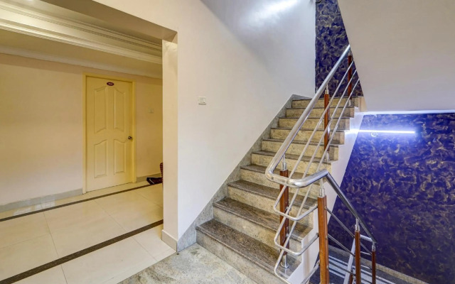 Collection O 80519 G Silver Ashok Nagar