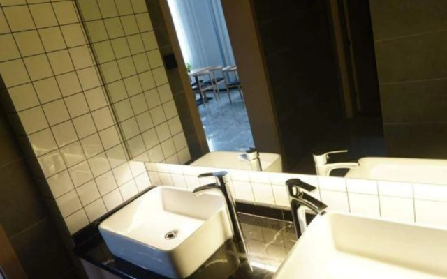 Yuefeng Boutique Hotel (Longyandong Station)