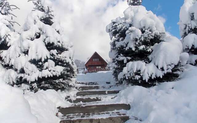 Całoroczne Domki "Stokrotka"