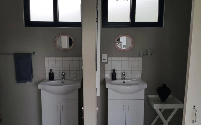 Golden View Luxury Self Catering