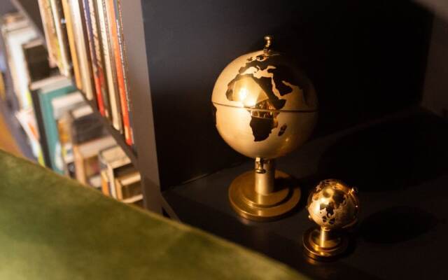 Le Globe