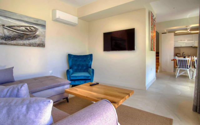 Tessera Villas Collection