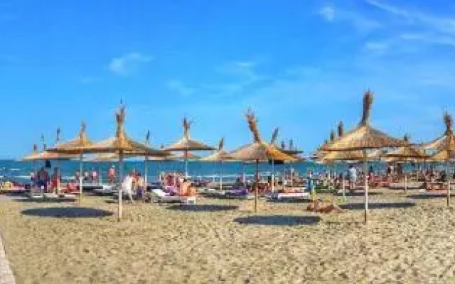 Oneiro Resort