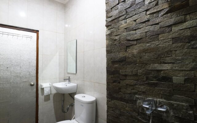 Pulasari Homestay & Villa