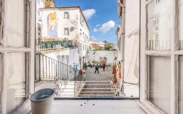 Bright Historical Apartment