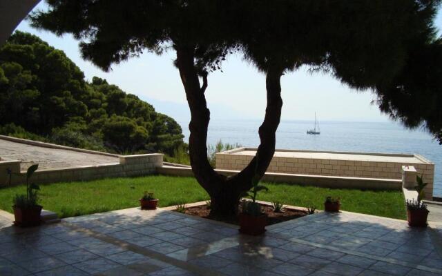 Villa Adagio Apartments