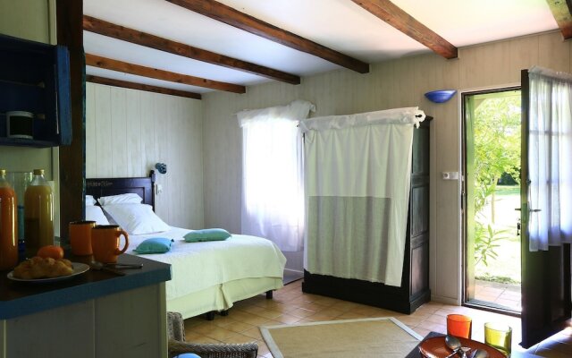 Domaine de Rhodes - Locations de Vacances / Vacation Rentals