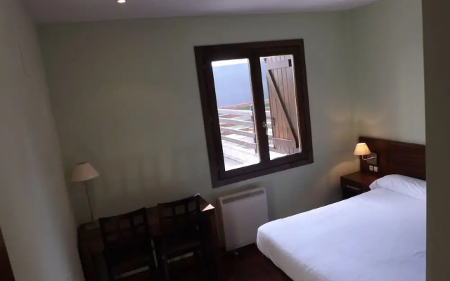 Roca Nevada Suites