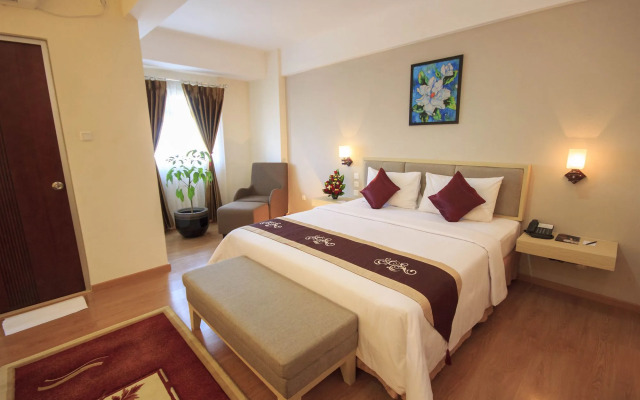 Gunawangsa Manyar Hotel Surabaya