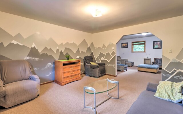 Spacious Tobyhanna Family Home: Pool/beach Access!