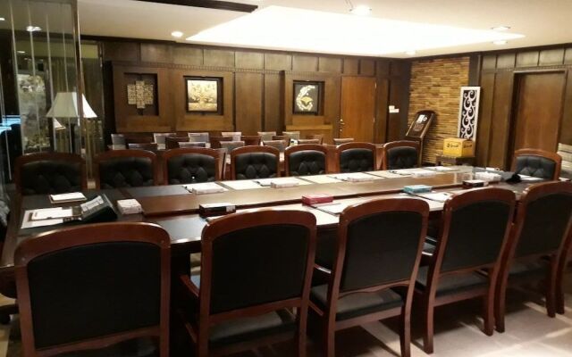Orans Suites 2