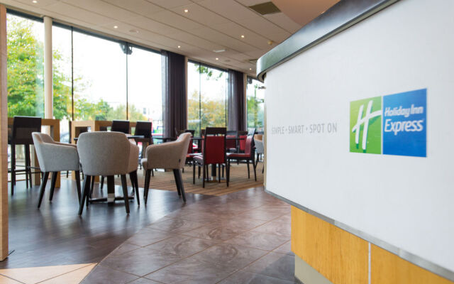 Holiday Inn Express Bath, an IHG Hotel