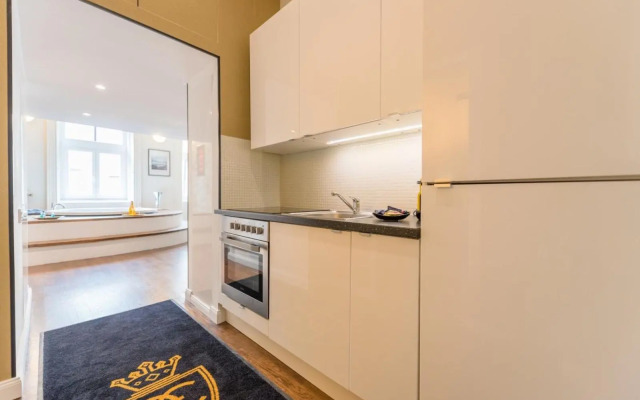 ANDRASSY 6 JACUZZI Suites