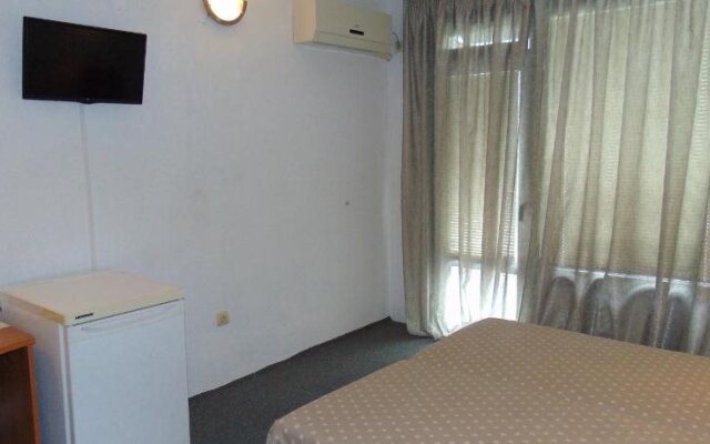 Globus Hotel Kiten