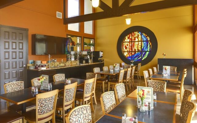 Orangewood Suites Hotel