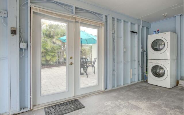 Moonmist Gorgeously Renovated Courtyard