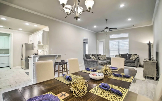 Modern Houston Townhome Near The Woodlands