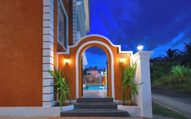 Vega Suites with Private Indoor Pool
