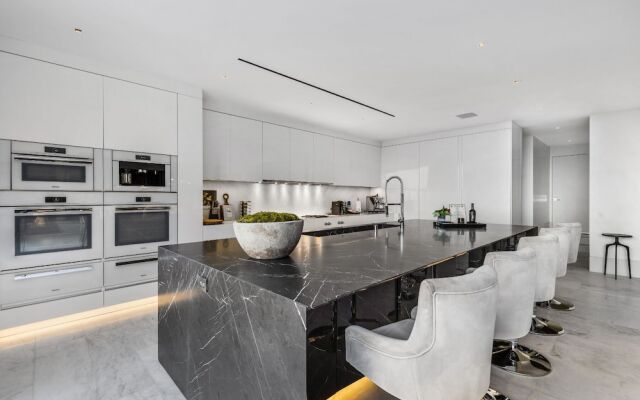 St Ives Modern
