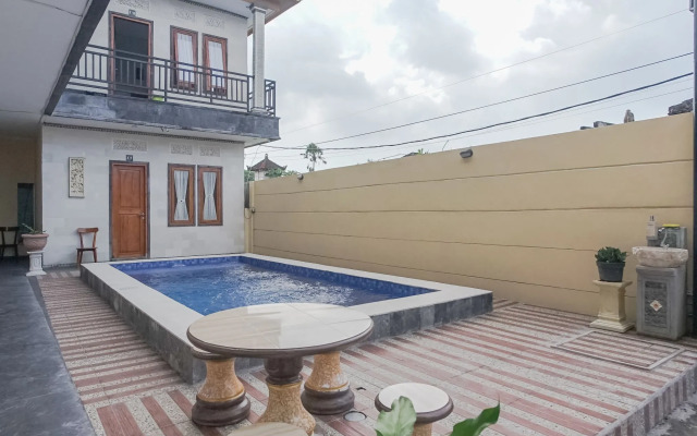 Guesthouse Penginapan Cempaka Putih