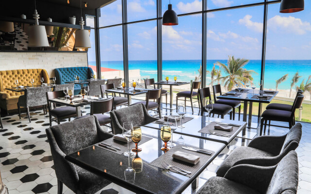 Sandos Cancún All Inclusive - Adults Only