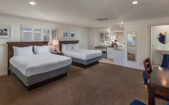 Saratoga Oaks Lodge