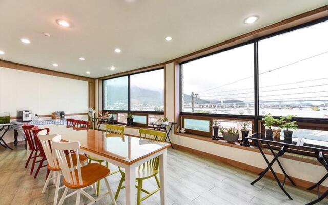 Tongyeong Gaetbawi Pension