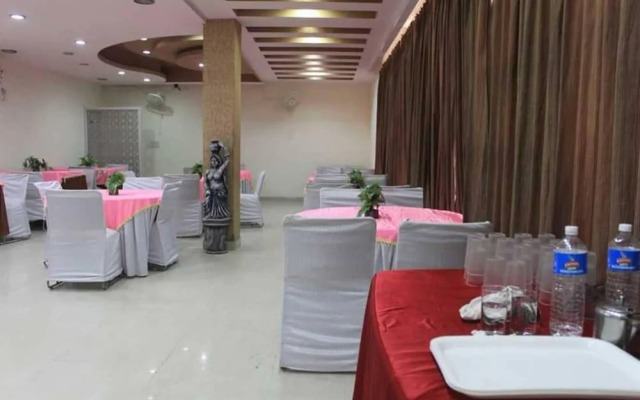 Hotel Om Paradise Near IGI Delhi Airport