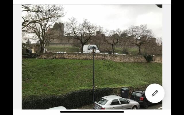 Appartement 117 b cité médiévale