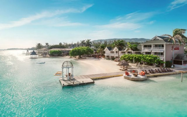 Sandals Royal Caribbean - ALL INCLUSIVE Couples Only