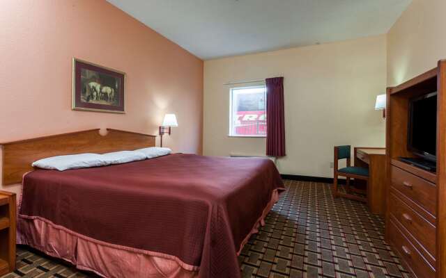 Howard Johnson by Wyndham Airport