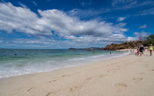 Guanacaste Lodge