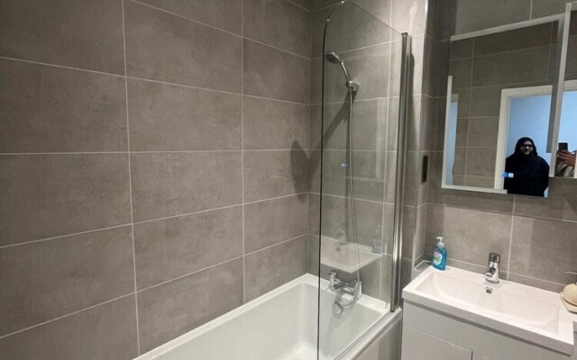 Inviting & Spacious 3BD Flat - Shadwell