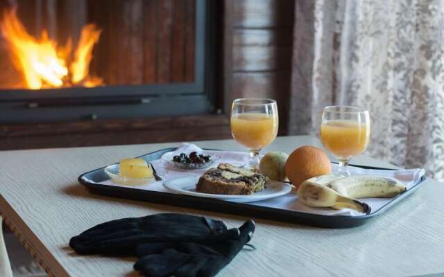 Ta Spitakia Tis Ifigeneias