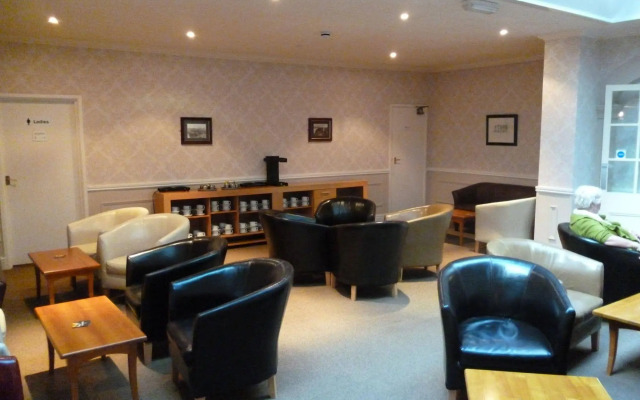 Cliffdene Hotel