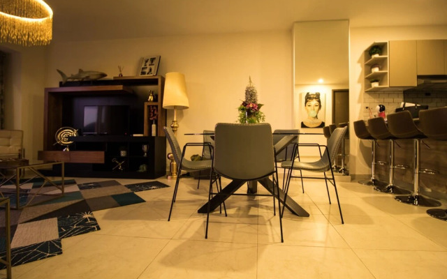 Niza Five Luxury Beach Apartments