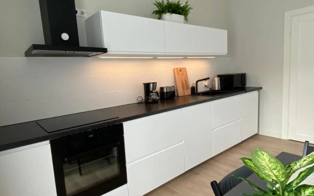 Zane's apartment