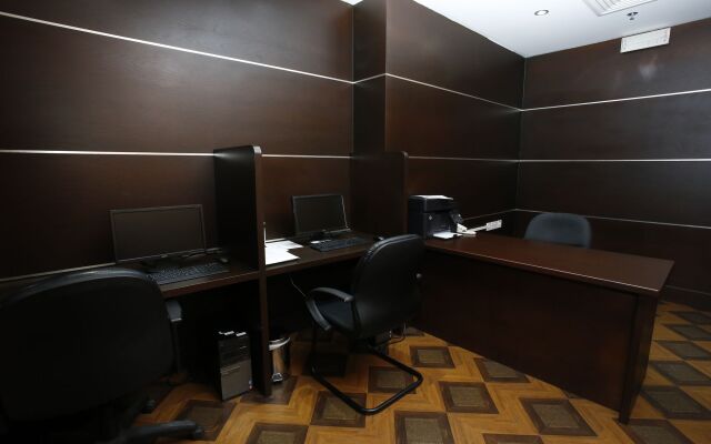 Crystal Palace Hotel