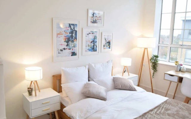 Bright Warehouse Conversion in Buzzing Peckham