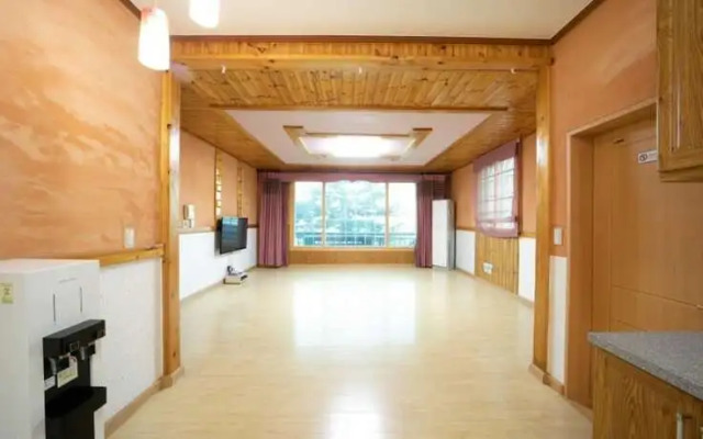 Pohang Songnahaesong Pension