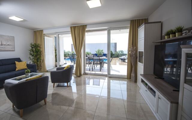 Luxury Villas Royal II with Private Pool