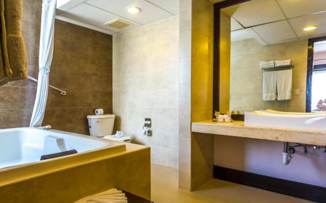 Aldea Beachside Condo