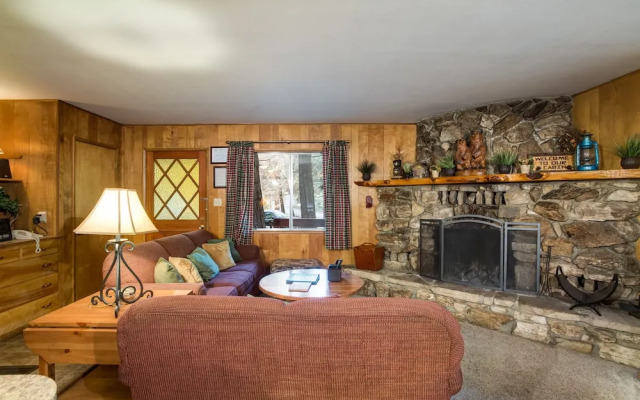 Pine Creek Cabin