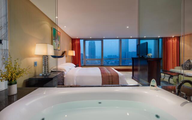 Crowne Plaza Wuxi City Center by IHG