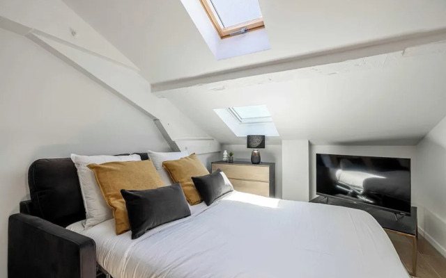 Cozy Apartment - Bright Skylight - Cannes Center