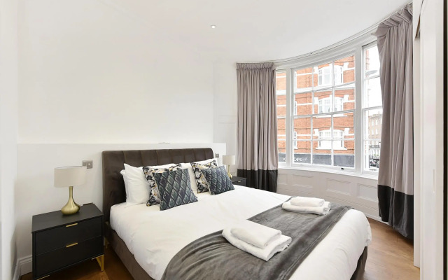 Stunning Sloane Square 2 Bed 2.5 Bath £2.5 million