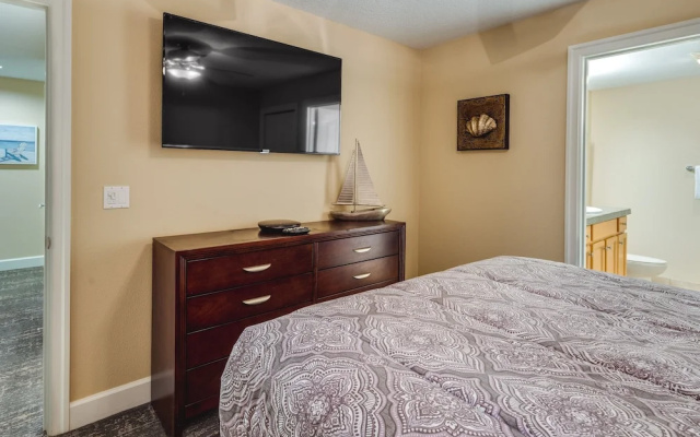Rockaway Beach Vacation Rental Near Beach Access!