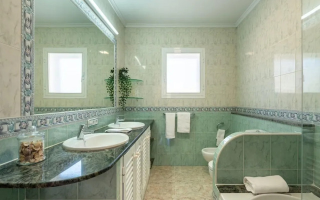 Attractive Villa With Private Pool