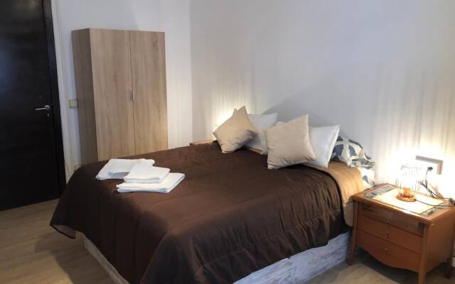 Hostel Penedes