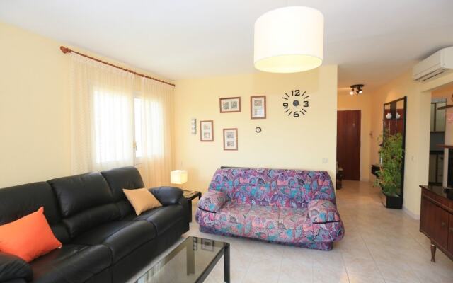 Apartamento Luminoso Para 6 Personas en Cambrils